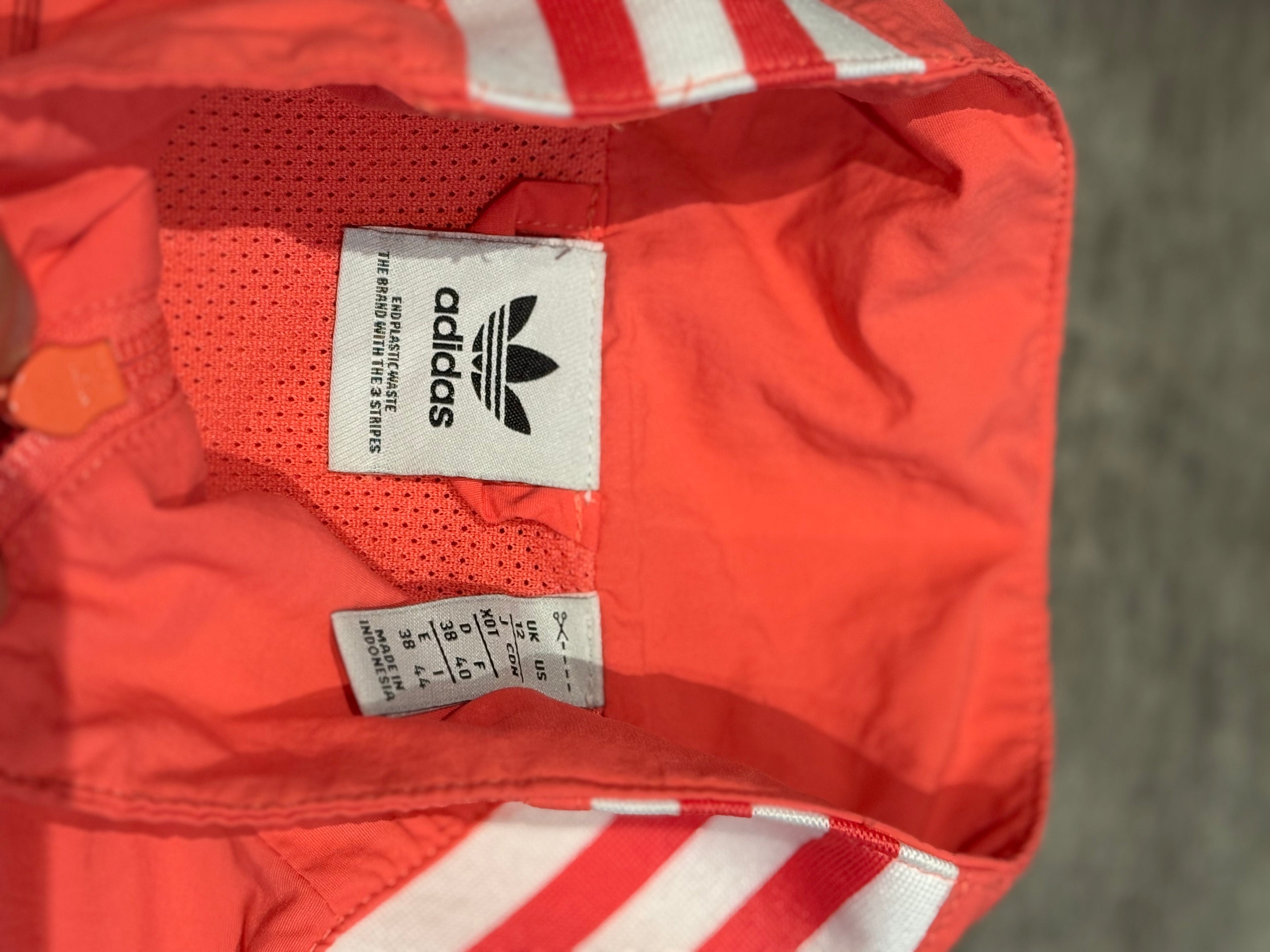 Adidas Damen Windbreaker Knallrot (M)